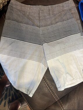 Men's Gradient Gray and White Flat-Front Shorts